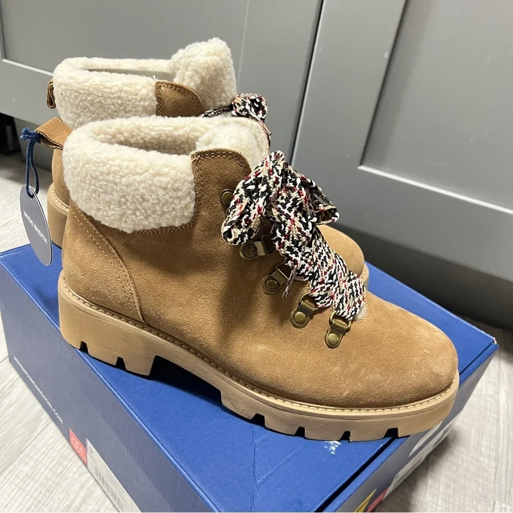 White Mountain Gloving Brown Winter Boots with Shearling, 9 Wide